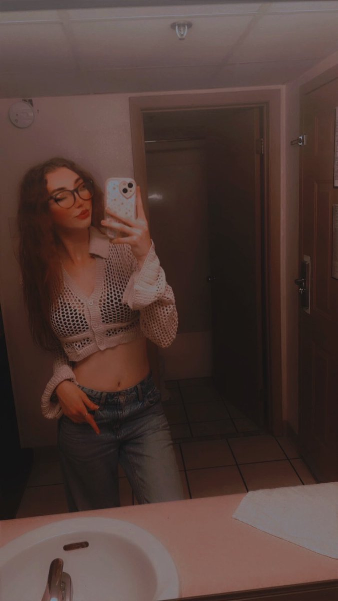 ash_bug16's tweet image. 🫶🏼🙈