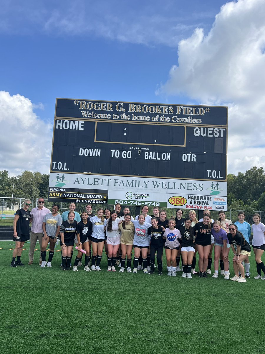 Cover1nonprofit's tweet image. On the road with the great young ladies at King William Field Hockey.  1st year ever for this program!  So great to support them with new uniforms to bring several more student athletes to the playing field! @pbKane61