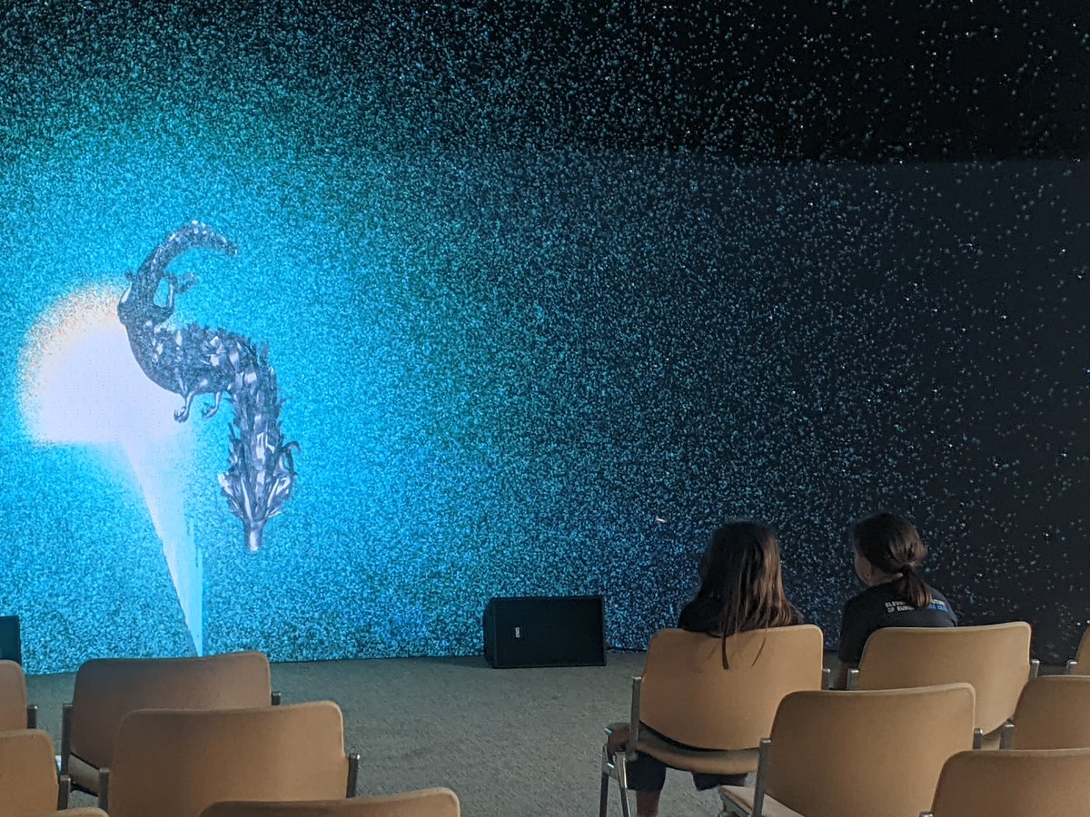 The doors remain open until late tonight in the #europeanresearchersnight at the @europeanspaceagency in #Frascati to explore Earth science through dragons and sonification

460 cities across 25 countries in Europe participate in opening science to all ages this very evening 🌚🌛