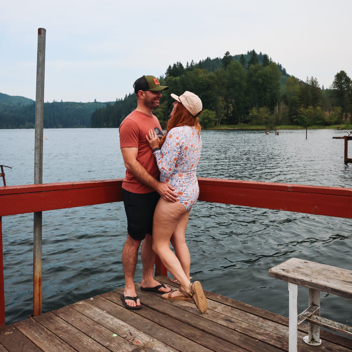 visitmtrainier's tweet image. Mineral Lake Lions Den Campground is a place to slow down before the season closes. Sit on the dock, watch the light shift across the water, and feel the calm that late fall brings. Quiet camping, fewer crowds, unforgettable views. 
visitrainier.com/lions-den-camp…
#placestostay