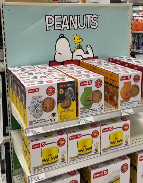JenniferDoesYT's tweet photo. Why does hobby lobby sell the cutest stuff (So does target) https://t.co/WISZmezj3N