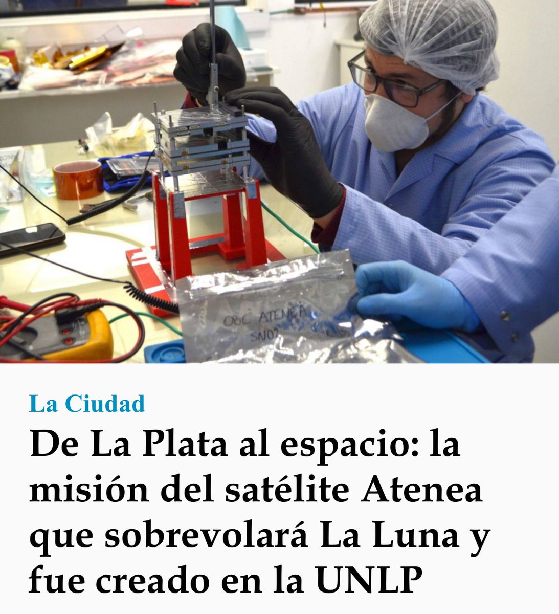 🚀 De la UNLP a la Luna: ciencia argentina que nos llena de orgullo

Ingenieros y estudiantes de la <a href="/unlp/">UNLP</a> presentaron ATENEA, un microsatélite que volará rumbo a la Luna en una misión de la NASA. Un desarrollo local que demuestra el potencial de nuestras universidades y el valor