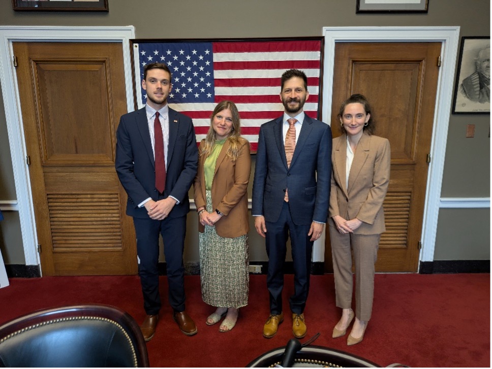 CommUnityCareTX's tweet image. ✈️ Our team went to D.C. to advocate for patients, funding &amp;amp; 340B. No federal funding cuts are on the table. We’ll keep providing all the care we’re legally able to—for every patient. #CommUnityStrong  #ValueCHCs #CHCsMatter #CommunityHealth #HealthEquity