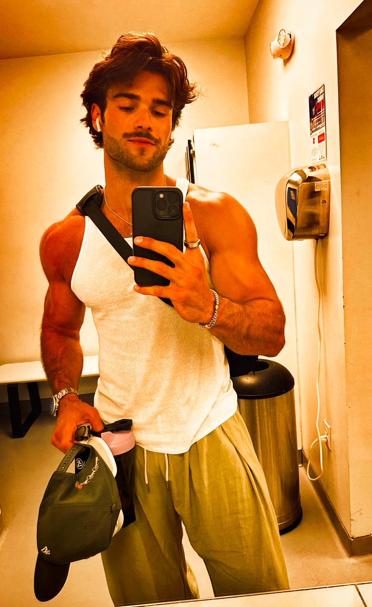 Ranch Sluts tweet media