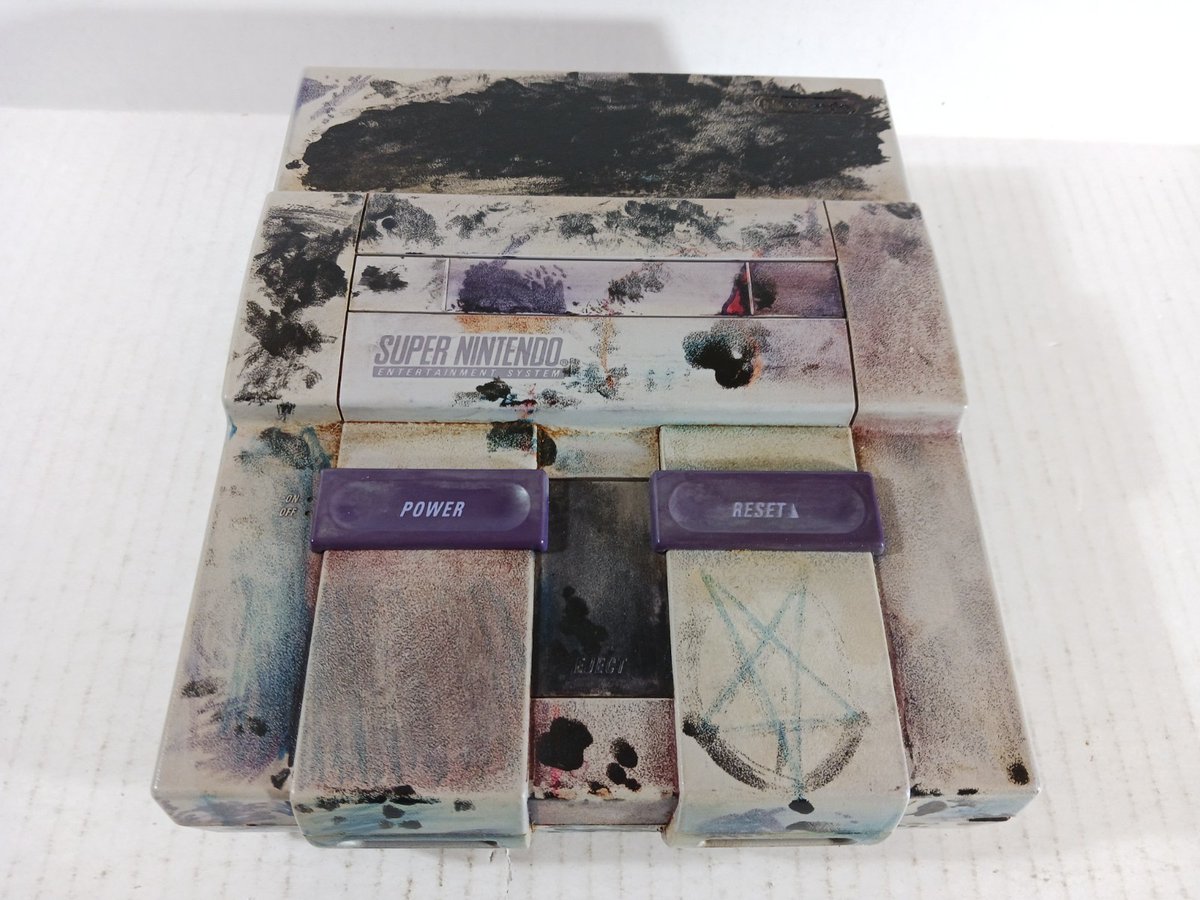 Retrofixes's tweet image. If this #SNES could speak, I&apos;d probably call a priest.