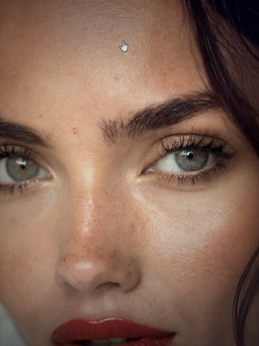cravix_ai's tweet photo. Adding pixel perfect realism is still harder then most people think

-Most edits add skin details but at the cost of decrease the resolution

-And later when upscaling lose the details

- We are  obsessed with this and will be as to fill the gap between realism and AI images https://t.co/lzE779WZpU