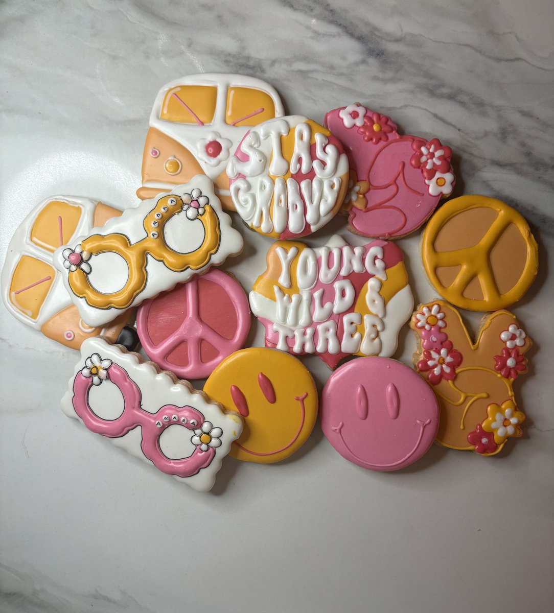 YannaDanil's tweet photo. Young, Wild &amp; 3 🌸🌼

Insta | @thecreolebakery 💖 https://t.co/mUwD4qxHIX