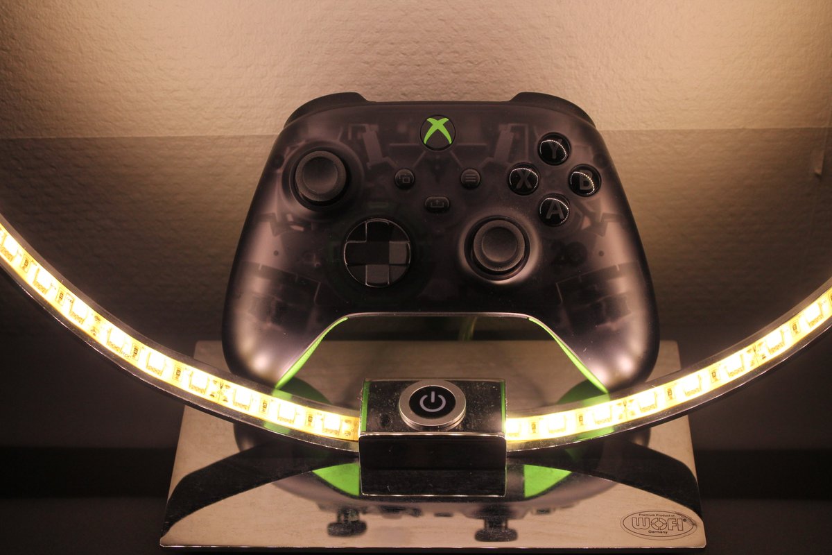 maviedegeek's tweet image. Il est lancé ...
Go quelques photos de nos manettes XBox ^^
suite en commentaire ! 

#Xbox #XboxController #Controller #XboxSeries #Xbox360 #starfield #ForzaHorizon #20thanniversary