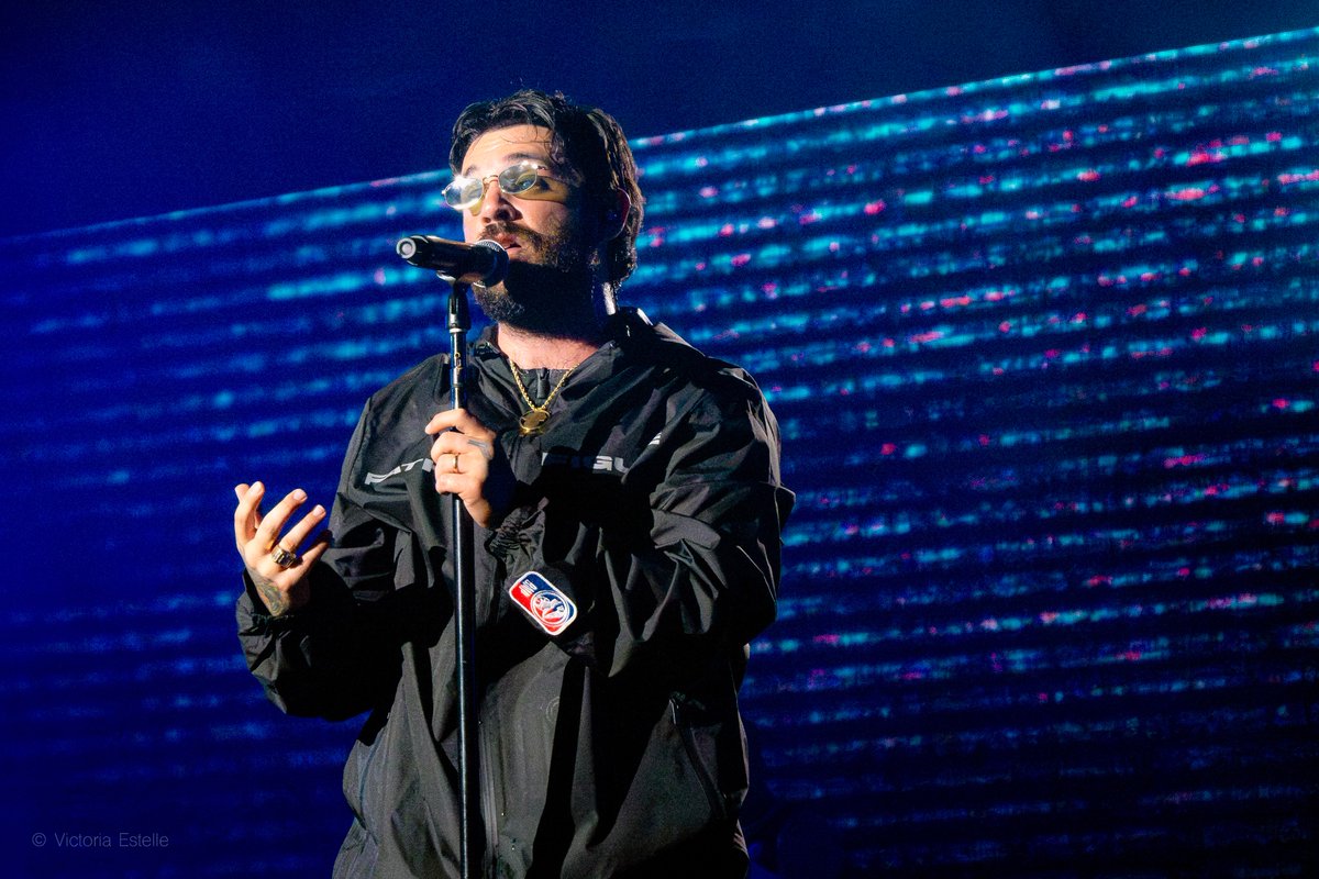 ethervic's tweet image. a few of my fav shots from my last two GA shows I’ve been to 

DJO and Jon Bellion my beloveds…