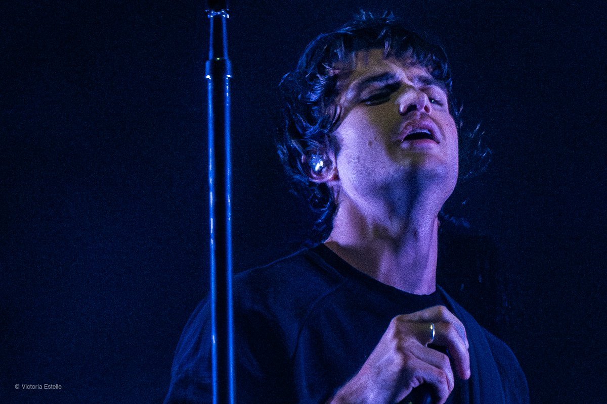 ethervic's tweet image. a few of my fav shots from my last two GA shows I’ve been to 

DJO and Jon Bellion my beloveds…