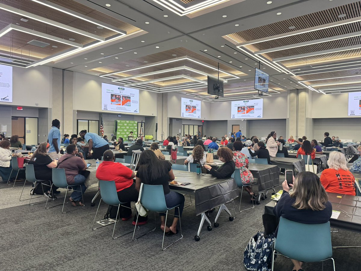 Thank you <a href="/HCDE_CASE/">CASE for Kids</a> for hosting a fantastic conference bringing together educators, community leaders, and resource providers to impact #afterschool across #Houston!  I was grateful to represent <a href="/HealthierGen/">Alliance for a Healthier Generation</a> &amp; <a href="/walkingclassrm/">Walking Classroom</a> 

#SpotlightAfterschool #MakingAfterschoolCool