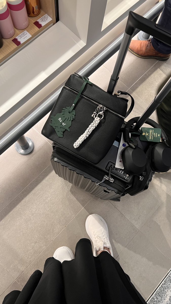 rofa400's tweet photo. Bali is calling 📞🇮🇩.
#indonesia #bali https://t.co/OJmYykazT1