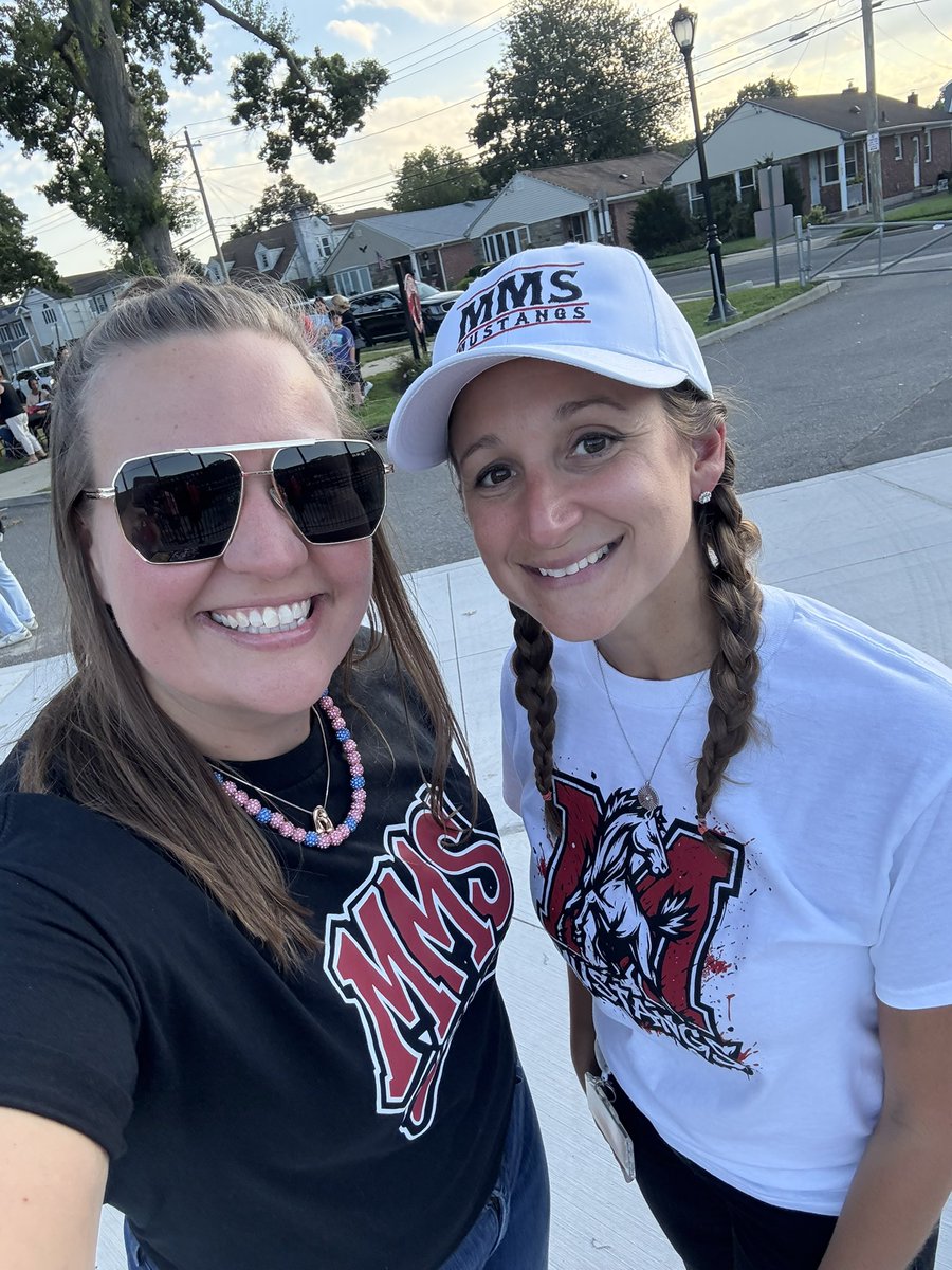 The grill is fired up &amp; we are serving with a smile! 

Happening now! The <a href="/MineolaMS/">Mineola Middle School</a> Welcome Back BBQ for all MMS families- be sure to stop by and celebrate the start to the school year! 

#MineolaProud of our MMS community