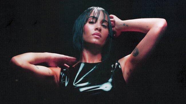 Canciones de “Alpha” con más streams:

1. “Formentera” [224M]
2. “Los Ángeles” [127M]
3. “En El Coche” [79M]
4. “LAS BABYS” [78M]
5. “Miamor” [69M]
6. “AQYNE” [51M]
7. “24 Rosas” [16M]
8. “Dararí” [15M]
9. “2 Extraños” [9M]
10. “Ella Bailaba” [7M]