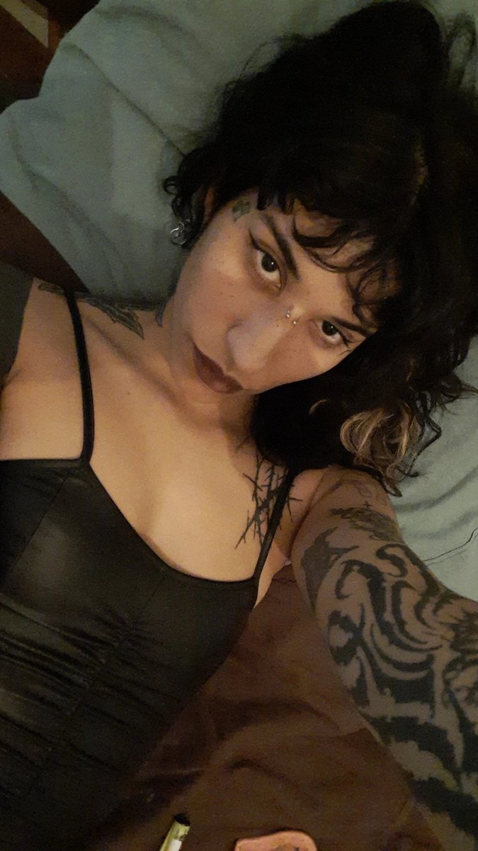 Hoy salgo con amigas y vos vas a ser mi pagacopas 👇🏽 Postúlate  primero y sé el afortunado  

#findom #miss3selva