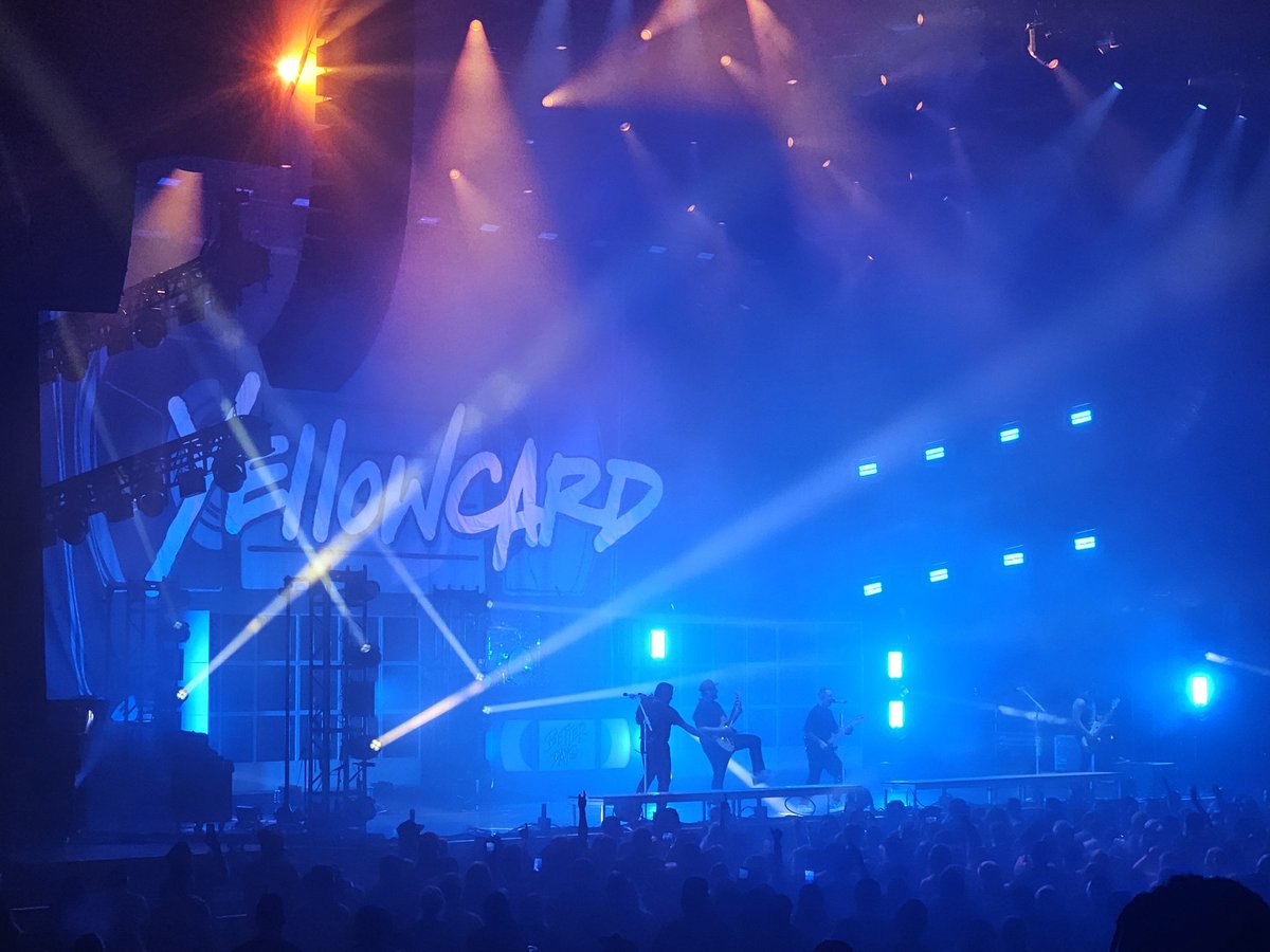 ZRFOTO's tweet image. "Everything is gonna be alright....   be strong believe....    " gonna be a long 48 hrs.    Lets goooooioo..