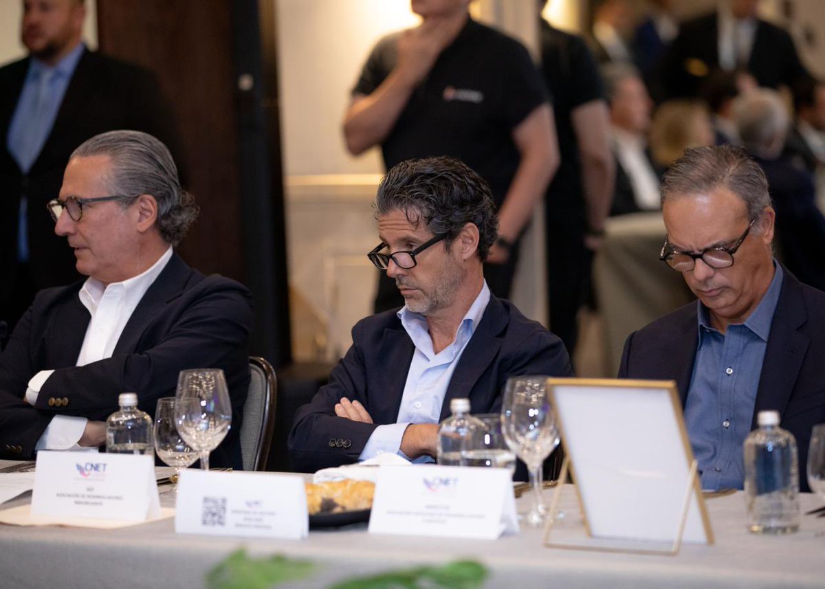 En AMDETUR celebramos la elección de Antonio Cosío como nuevo presidente del CNET 👏.
Reiteramos nuestro apoyo y reconocemos la gestión de Braulio Arsuaga en favor de la industria turística.

Los pilares que guiarán esta nueva etapa: Turismo digital, seguro y regenerativo.