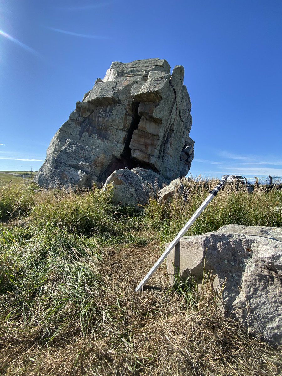 I will never cease to be amazed at how these quartzite blocks travelled 300 km, on the back of a glacier, 30,000 years ago, from a mountain in Jasper to a field in Okotoks. #okotokserratic