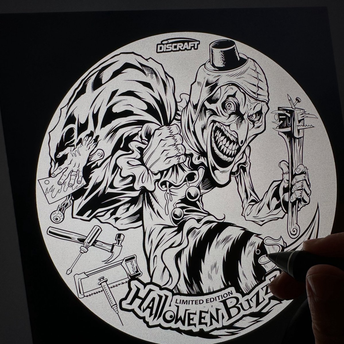 flylanddesigns's tweet photo. Every year, I draw the special Halloween dice for Discraft disc golf, turning their bee mascot into a famous horror icon. This year is Art the Clown from Terrifier!!!
#discgolf4life #discgolf #discgolfdaily #discgolfer #discgolfislife #frisbeegolf https://t.co/C818TVW5bM