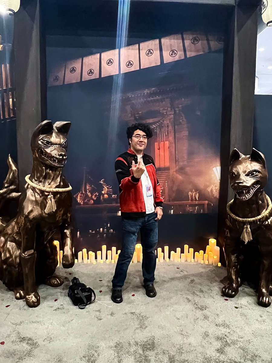 "This way, Hinako"
"Follow me, Hinako"
"Up, up, down, down, left, right, left, right, B, A, start, Hinako"

anyway so i heard u like Fox Mask