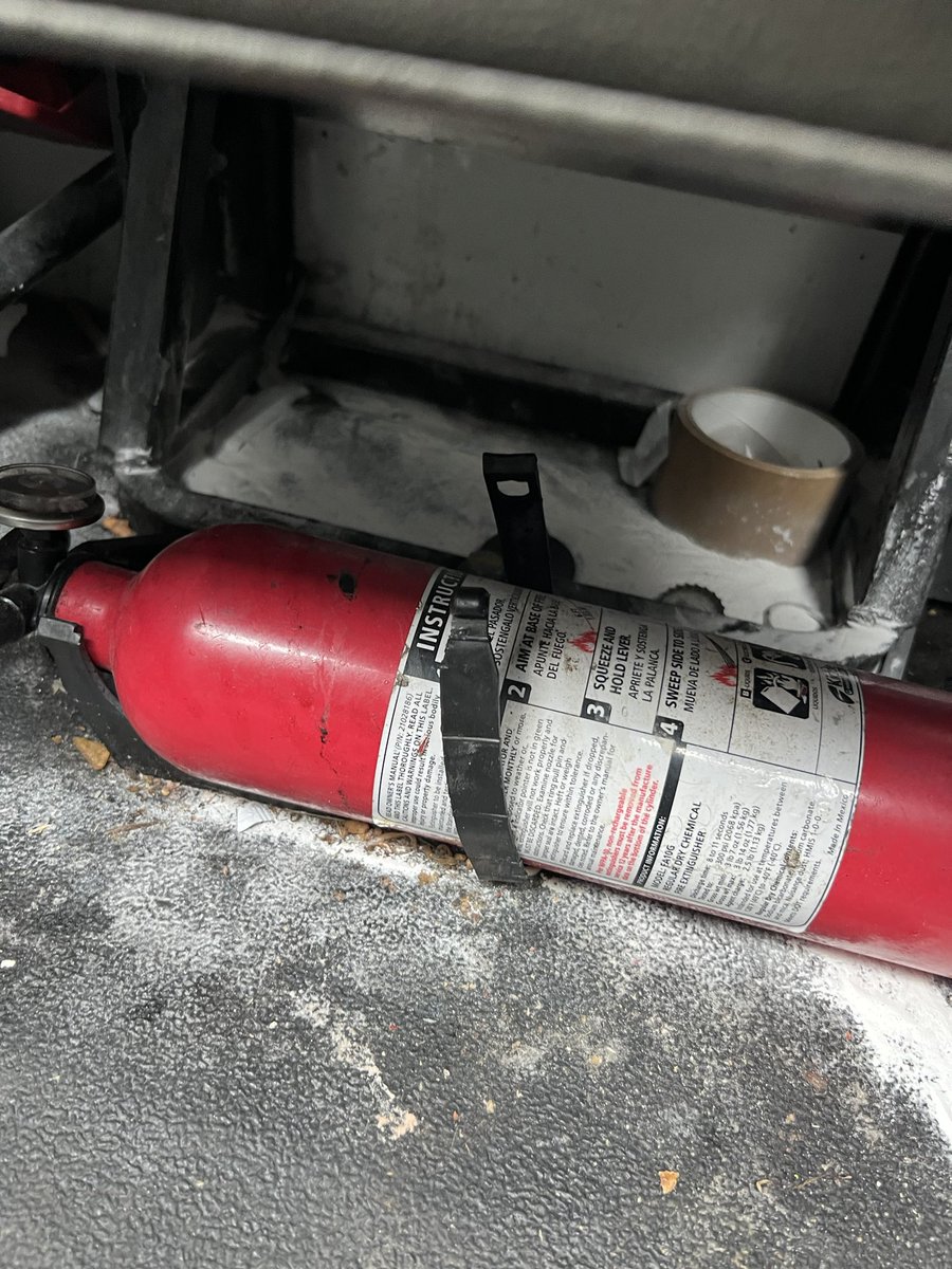 FahertyJohn's tweet photo. @budget I really had fairly low expectations for your truck but this was beyond gross.  It's not supposed to stink so bad. https://t.co/SA6PzlezF5