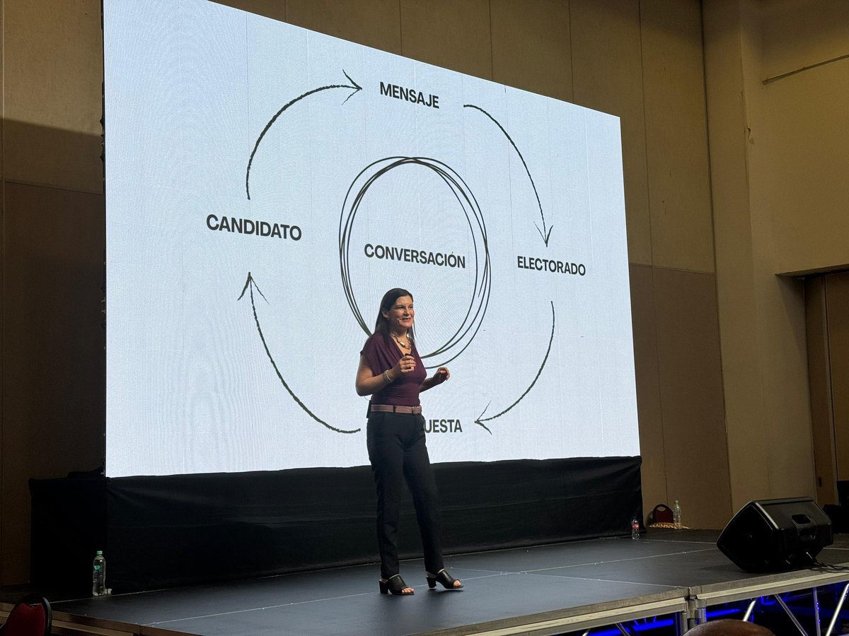 ✍️| "Tenemos que hacer investigación para saber dónde están los votos, si no los conocemos, no podemos conquistarlos"  puntualiza
<a href="/Tatilarrea/">Tatiana Larrea</a> en su conferencia 
"Del dato al voto" en la #CumbreCartagena 🇨🇴
<a href="/CumbreCP/">CumbreCP</a> <a href="/CumbreOnline/">Cumbre.Online</a>  <a href="/PolitologosD/">Politólogos Digitales</a>