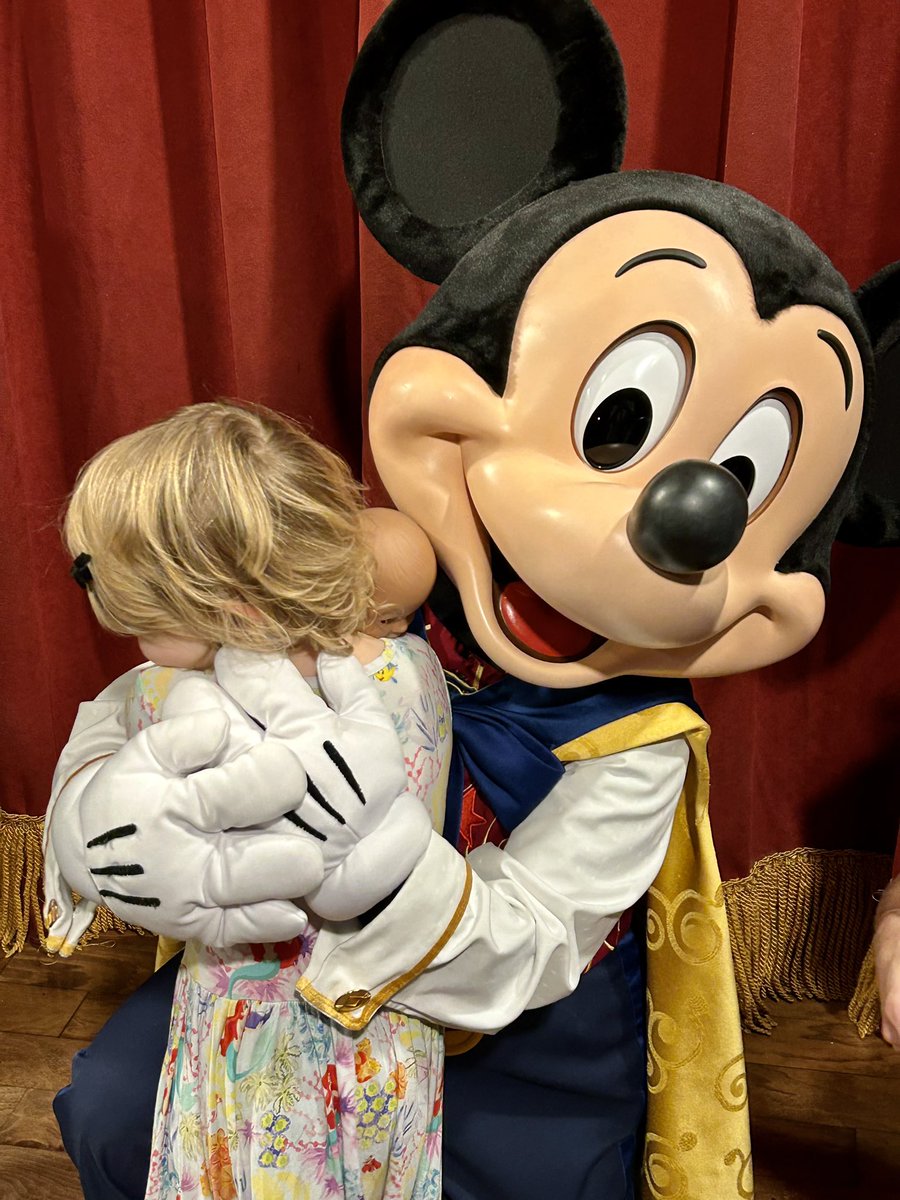 Katee Sackhoff tweet media