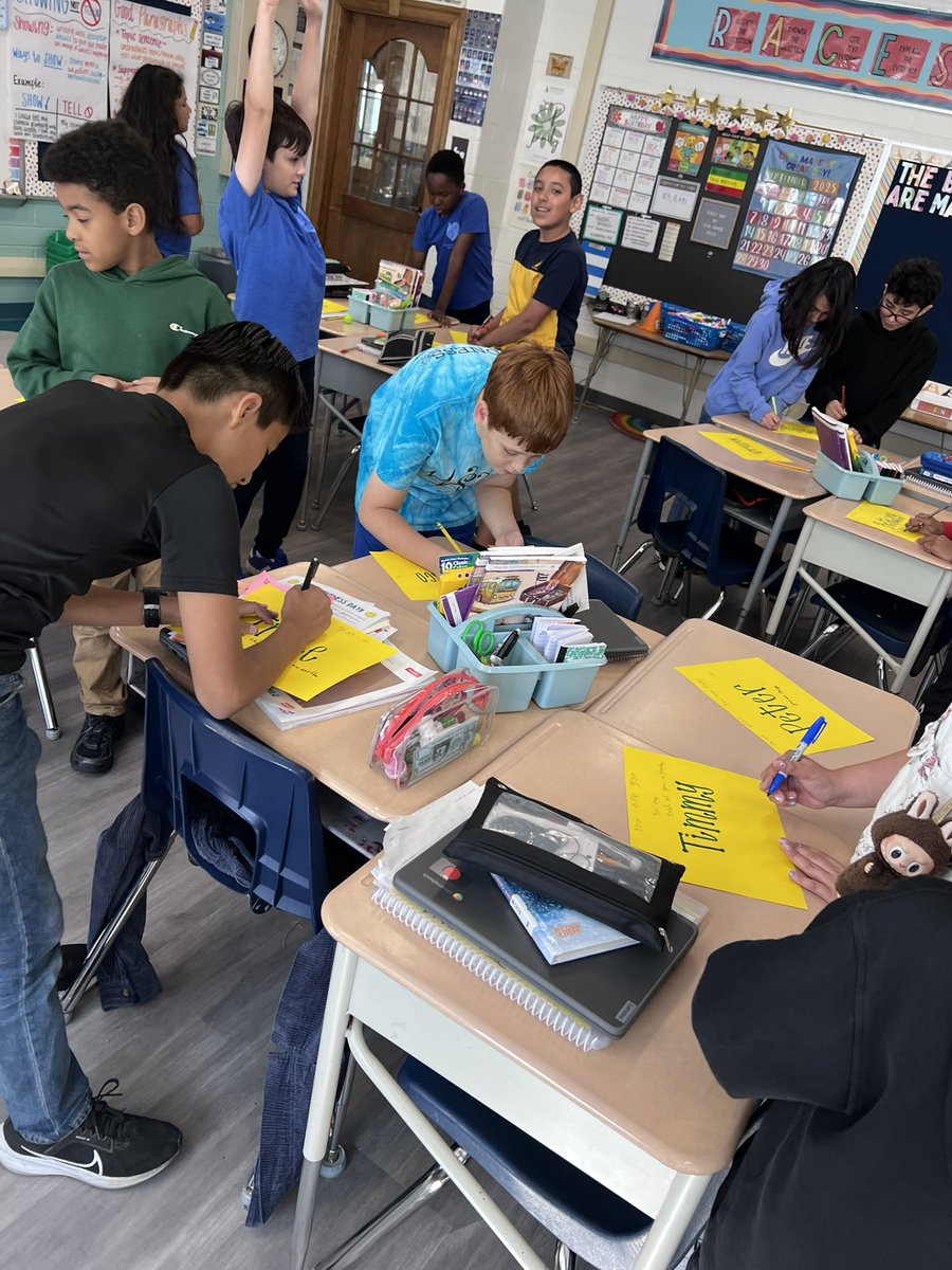 Miss Banks tweet media