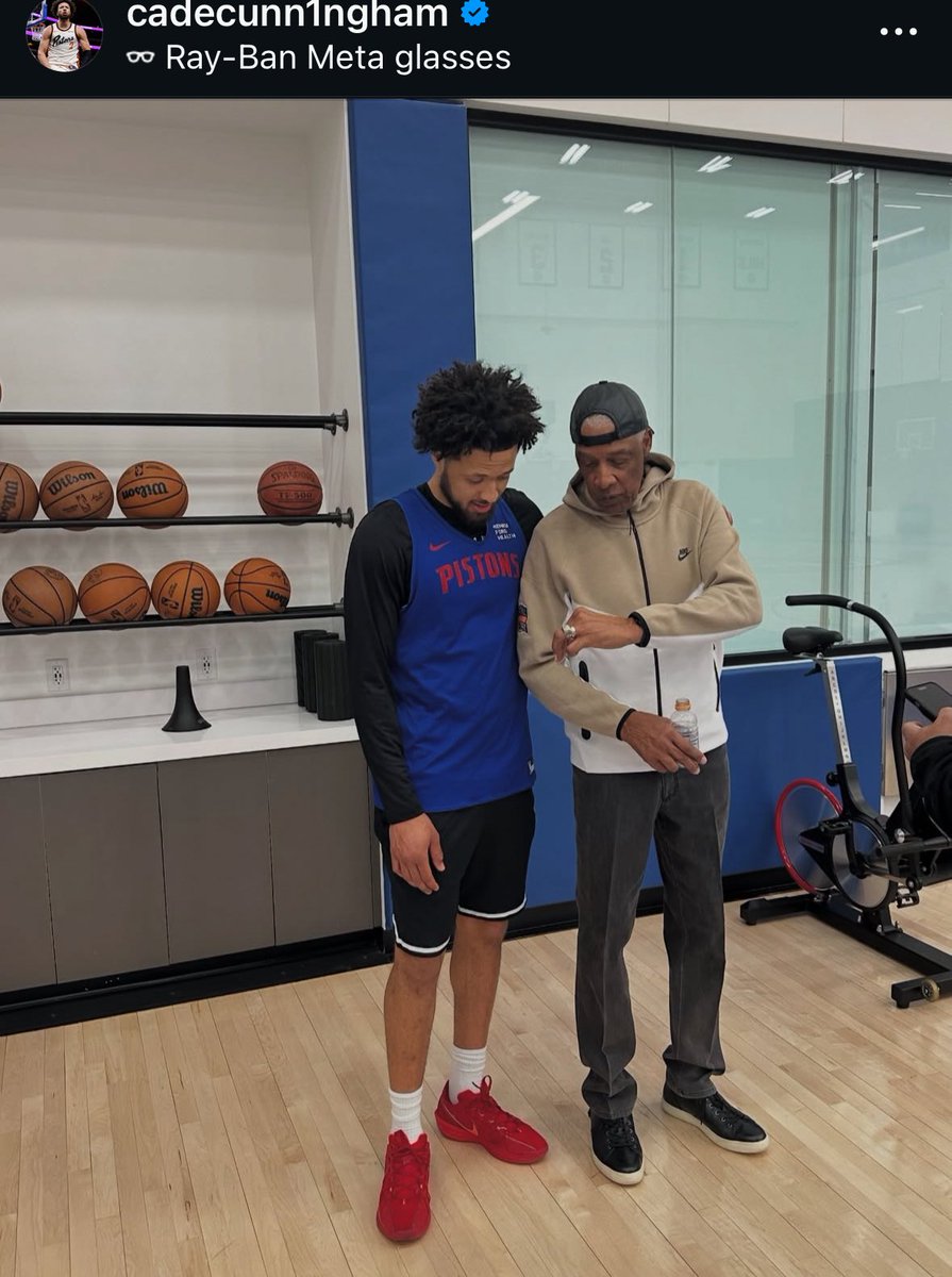 Cade getting some inspiration from Dr J’s ring 💍 #Pistons
