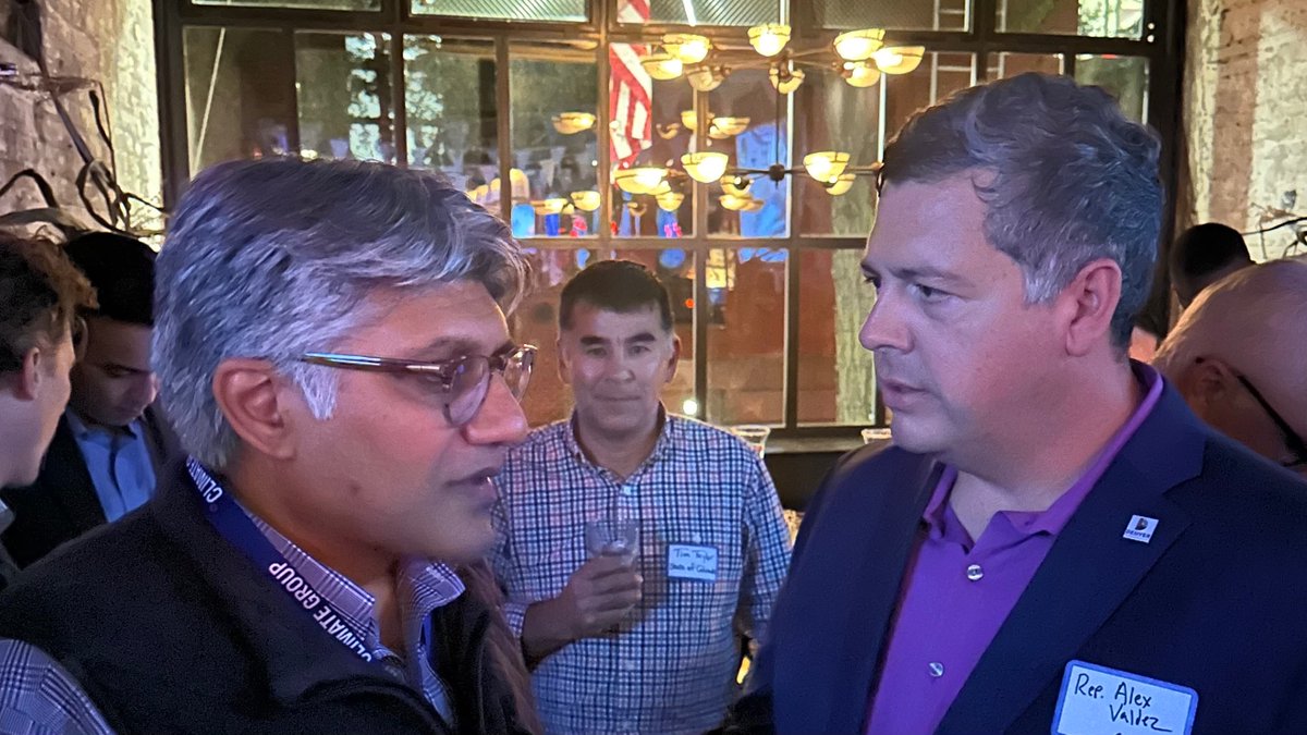 ValdezforCO's tweet image. Great to be at Climate Week in NYC connecting with clean energy leaders like @JigarShahDC and @JayInslee. A highlight was speaking with @SecGranholm at the @ElectricInno Awards about the future of electrification.