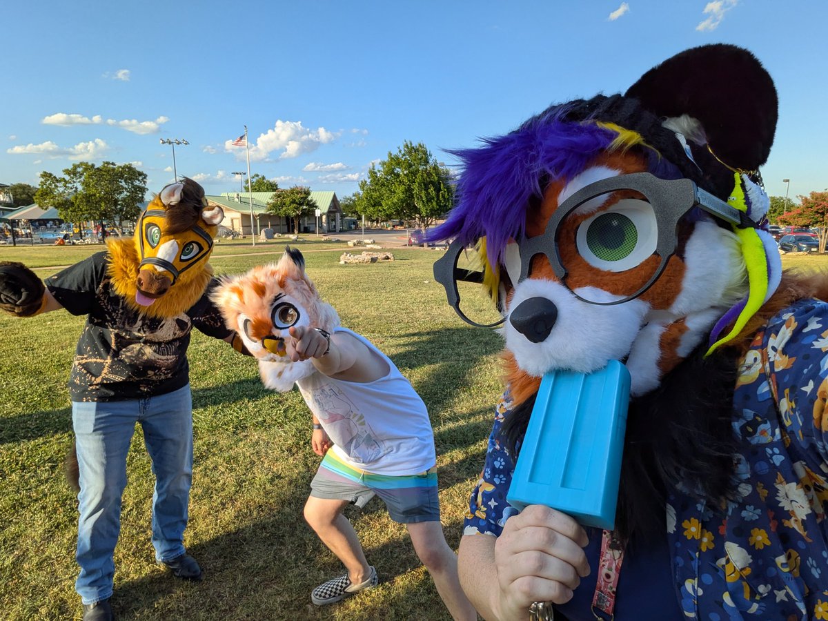 Looks like I'll be going to ACFI after all. What other fuzzbutts will be there? This will be my first time to actually go. I went before I knew anyone in 2021 and was there for about an hour before I bailed due to social anxiety. Lol