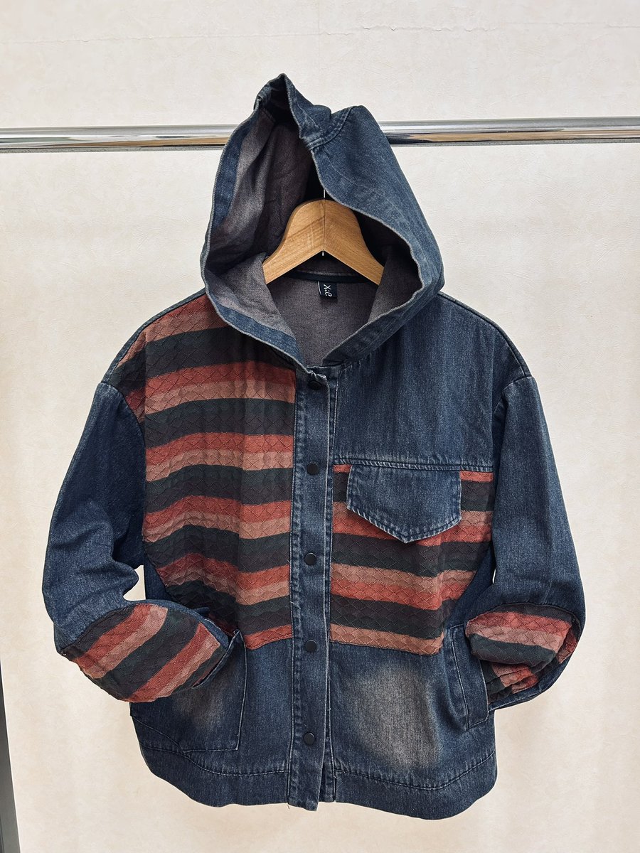 km2mkt2's tweet image. 可愛いフードブルゾンだよ。
🍂✨👀
いまの季節にぴったり！デザインが素敵ですね。
早い者勝ちです。
#デアデビ2025