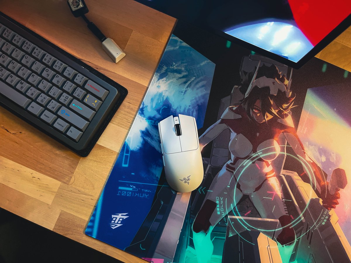 YukiAim's tweet image. four different setups, one premium glasspad.