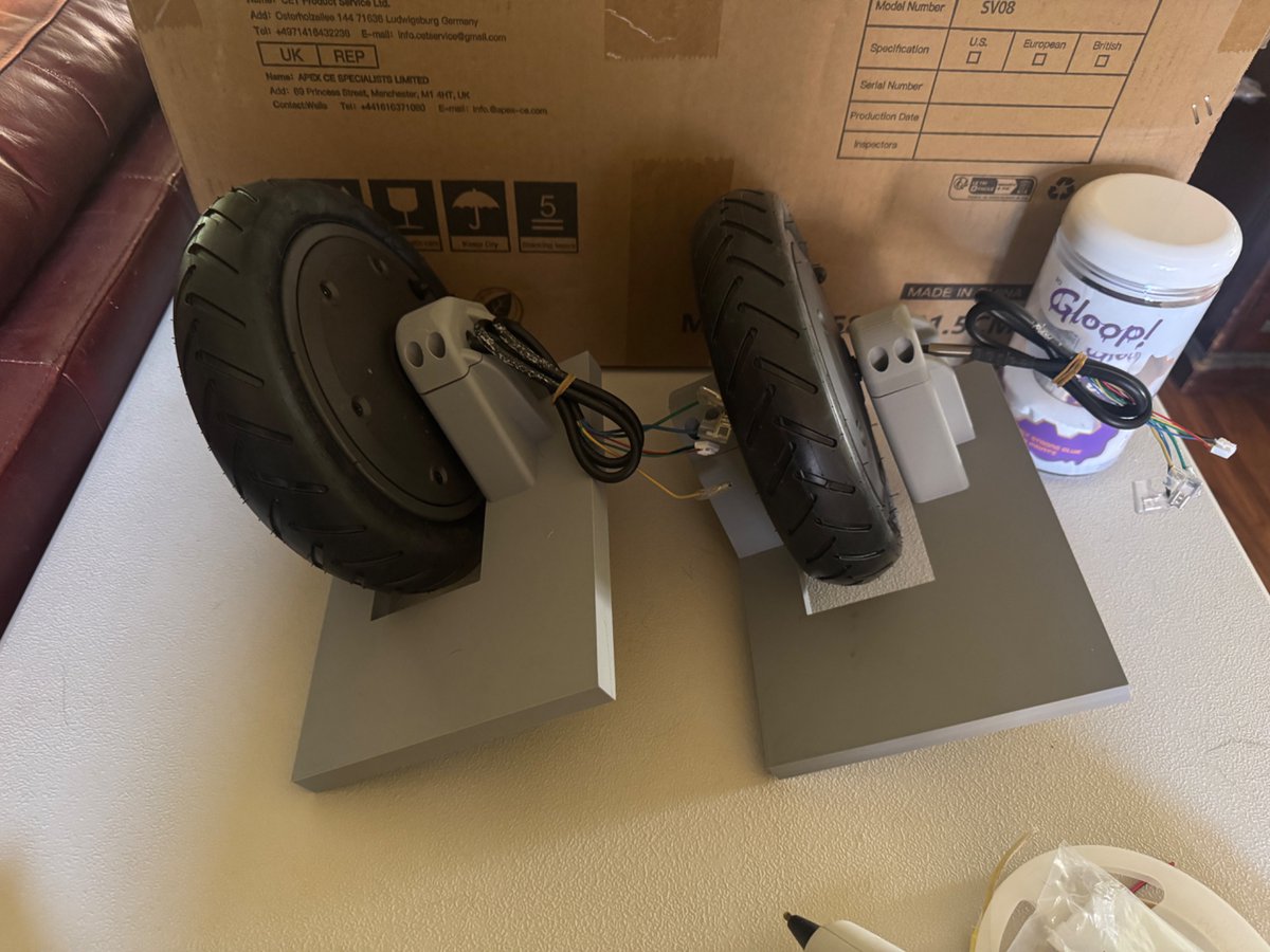 reprinted3D's tweet photo. Gods! I am so stupid. I printed the same set of parts twice! That’s 305g of wasted filament (or $10.67) down the drain…
And that’s in ADDITION to having to reprint the whole base because I previously @3DGloop’ed the parts together.
I still love this @Polymaker_3D #HTPLA-GF. https://t.co/PZgWa7Izlv