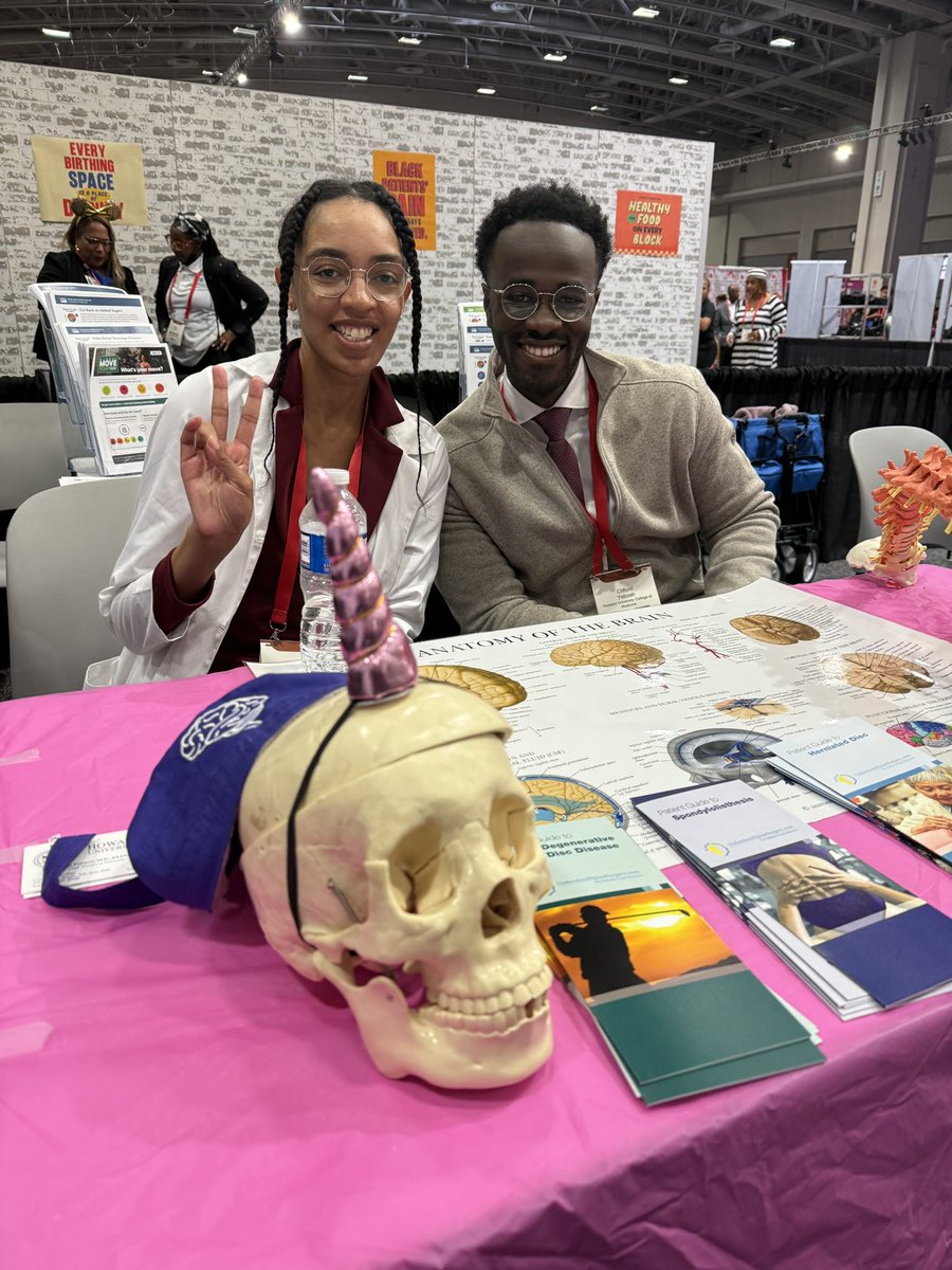 We showed up &amp; showed out at the Congressional Black Caucus Conference! Our team handed out flyers on spine conditions &amp; had meaningful conversations with attendees to promote spine health. Huge thanks to our amazing student doctors for making this outreach a success👏