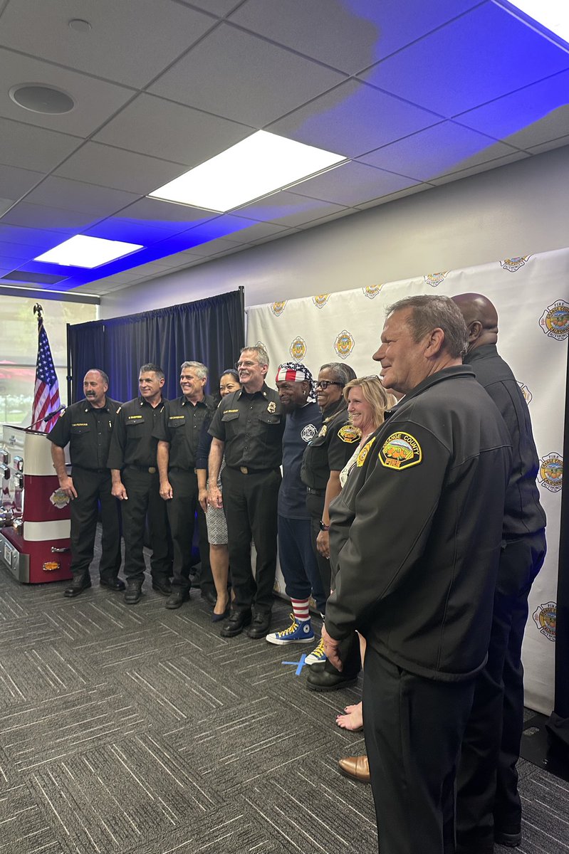MrT's tweet image. Wow.. What a day; in Orange County, California. I was Honored to speak at @OCFADivision6 (Orange County Fire Authority). Also; I had lunch with some Santa Ana Firefighters. #FirstResponders #Firefighters #Honored