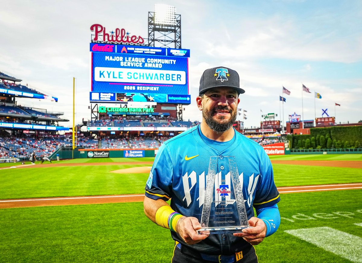 Phillies's tweet photo. Kyle Schwarber is our 2025 Major League Community Service Award winner!

This is the highest community honor in the Phillies organization, and recognizes one player for his character and community involvement. https://t.co/lkeFrHBfIN
