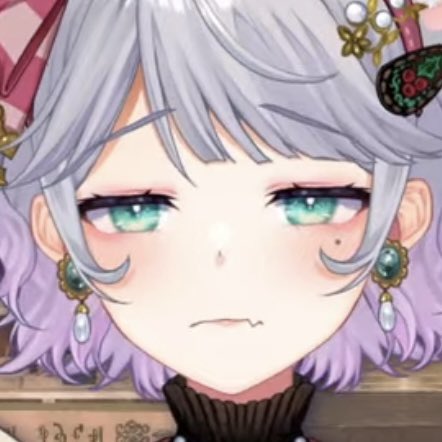 “You guys watch vtubers…?” 
#HiiragiEmuri