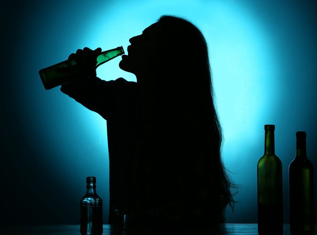 PeaceMedFla's tweet image. Alcoholism Doesn’t Just Affect One Person
Growing up around alcoholism increases the risk of neglect, abuse, and emotional trauma that can last a lifetime.
Read more here
buff.ly/AQ2USzb
#AddictionTreatment #SubstanceAbuse #AddictionHelp