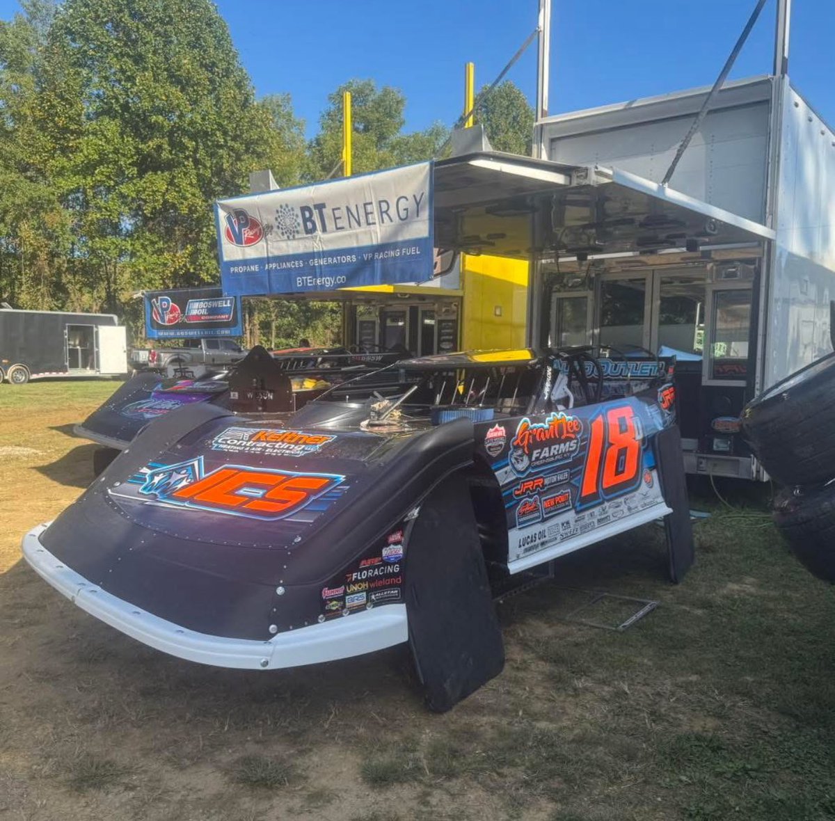 B-Town throw down tonight. Hot laps start at 7. Check it live or on <a href="/FloRacing/">FloRacing</a>