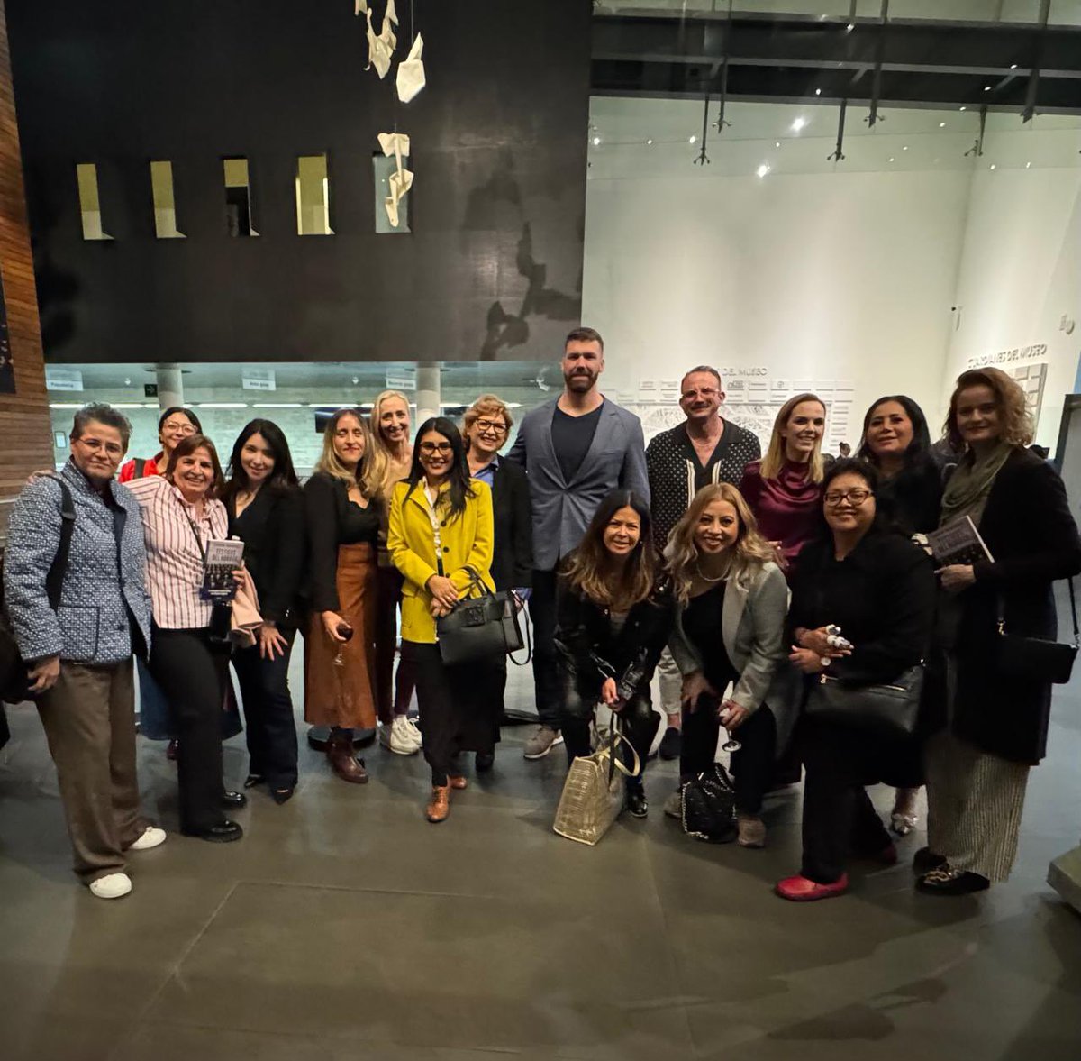 La  última obra de <a href="/Sandra_Romandia/">Sandra Romandía</a> “Testigos del horror “ la tortura , el reclutamiento forzado , la muerte ocurrida en el Rancho Izaguirre en Jalisco .