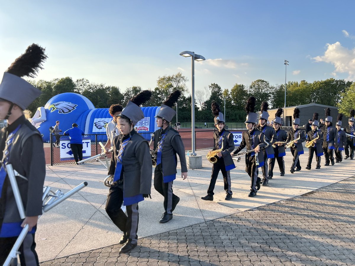 TheKCSD's tweet image. Friday night KCSD football ⁦@DixieHeightsHS⁩ vs. ⁦@ScottHSFootball⁩ ⁦#TeamKenton