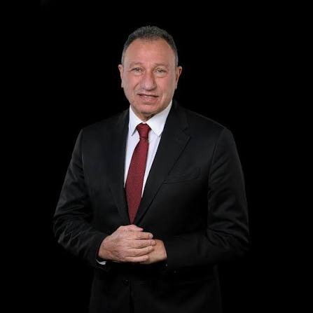 محمود الخطيب  ،،،، سيدخل الجنه   !!!!

ما سمعته خلال 48 ساعة أمر يقشعر له البدين من الغيبة والكذب والإفتراء والظلم 
والسب والقذف والتجاهل والتلفيق  ،،،،
ماسمعته خلال يومين نعم يومين جعلتني أتذكر بيبو أتذكر أسطورة كرويه لا رئيس النادي الأهلي أتذكر هتافات جماهير الأهلي له في