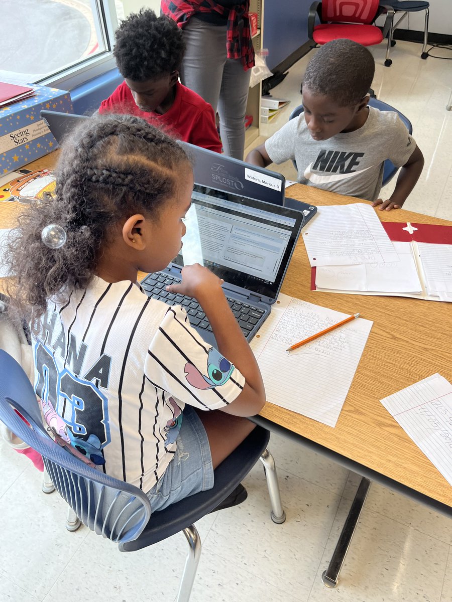 Students were engaged as they relied on their knowledge of opinion techniques to craft their own opinion piece! <a href="/AsaGHilliardES/">Asa G. Hilliard Elementary</a> <a href="/TiambiWalker/">Tiambi Walker</a> <a href="/CJohnsonCST/">Candice E. Johnson, Ed.S</a> 📝👩🏽‍💻👨🏽‍💻