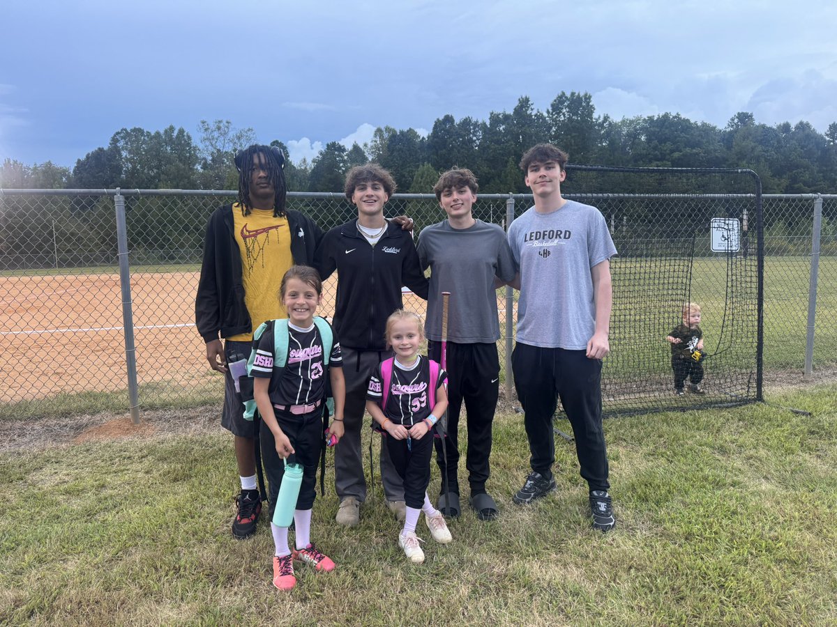 Ann Ferguson tweet media