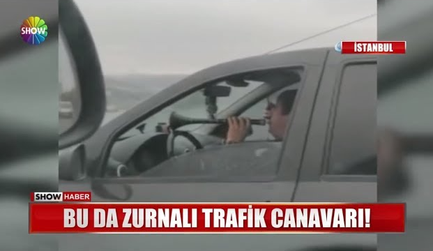 TrafikMeme's tweet photo. BU DA ZURNALI TRAFİK CANAVARI! 🎺🚗  
Gece trafiği mi? Bizim topluluk halayda! 😂

$TRAFIK — Pump beklenmez, pump edilir! 💨  
👉 https://t.co/WcBzkWfDJ7

#TRAFIK #MemeCoin #PumpFun #Solana #TrafficJam