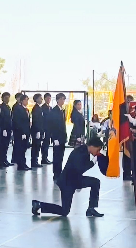 ximelavayen's tweet image. Mi futuro bachiller 🇪🇨 #26Sept