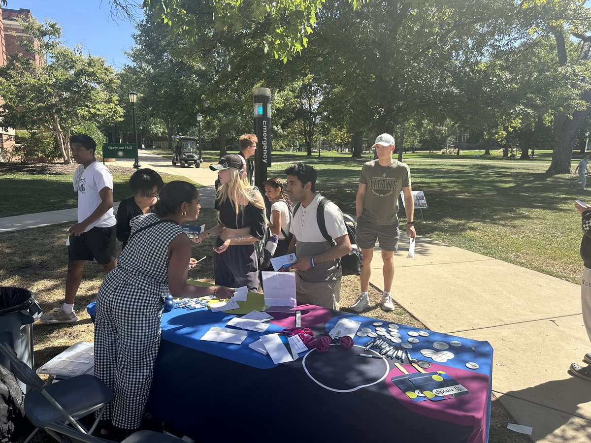 Illinois Wesleyan Basketball tweet media