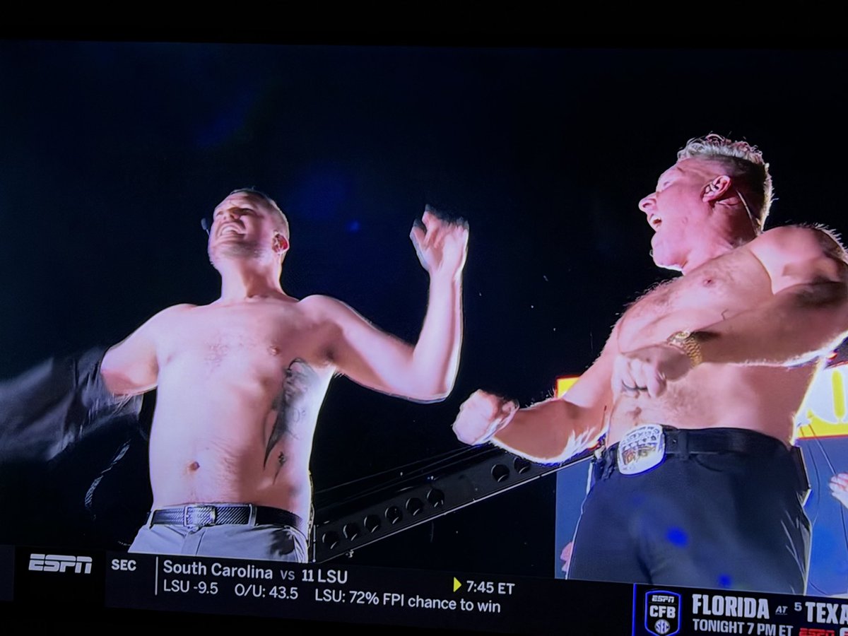 GusReaganSwayze's tweet image. It’s 6:45am in Eugene and Dan Lanning and Pat McAfee have their shirts off on national television. 

I love America.