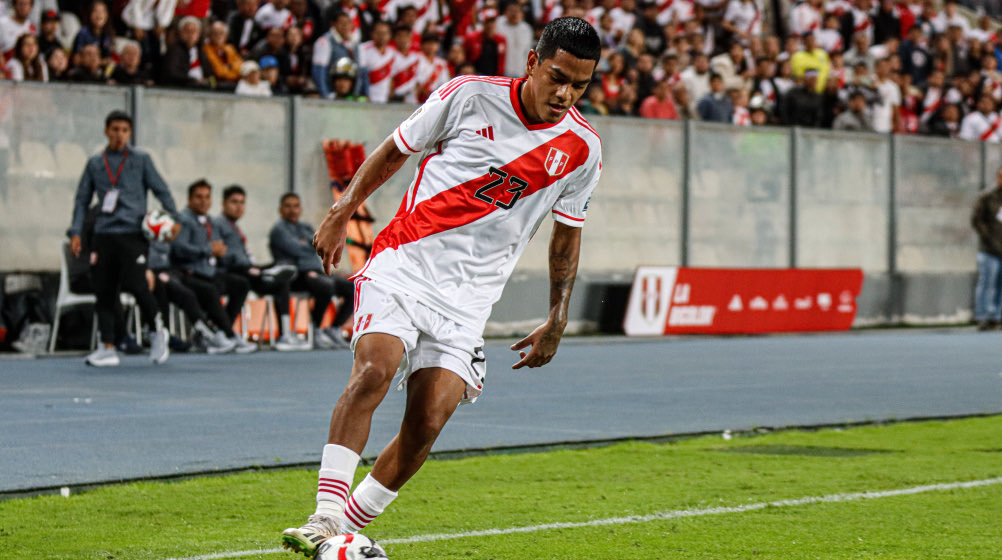 Increíble que Fossati e Ibañez hayan preferido el muerto de Andy Polo por encima de Joao Grimaldo

Grimaldo es realmente el reemplazo de Carrillo que Perú ha estado necesitando desde hace mucho tiempo

Y dudo que se quede mucho tiempo en Letonia. Riga lo hecho mejorar bastante